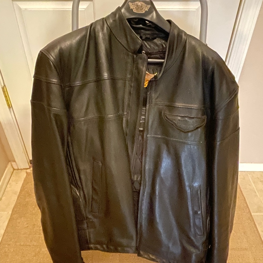 Men’s Harley-Davidson Black Leather Jacket - EUC